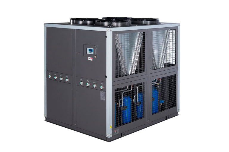 Air cooled water chiller with scroll compressors